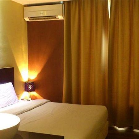 Zotel Business & Leisure Hotel Kuching Eksteriør billede