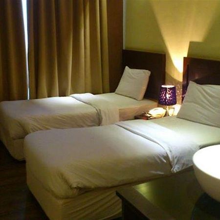 Zotel Business & Leisure Hotel Kuching Eksteriør billede