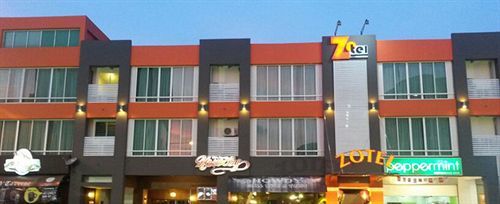 Zotel Business & Leisure Hotel Kuching Eksteriør billede