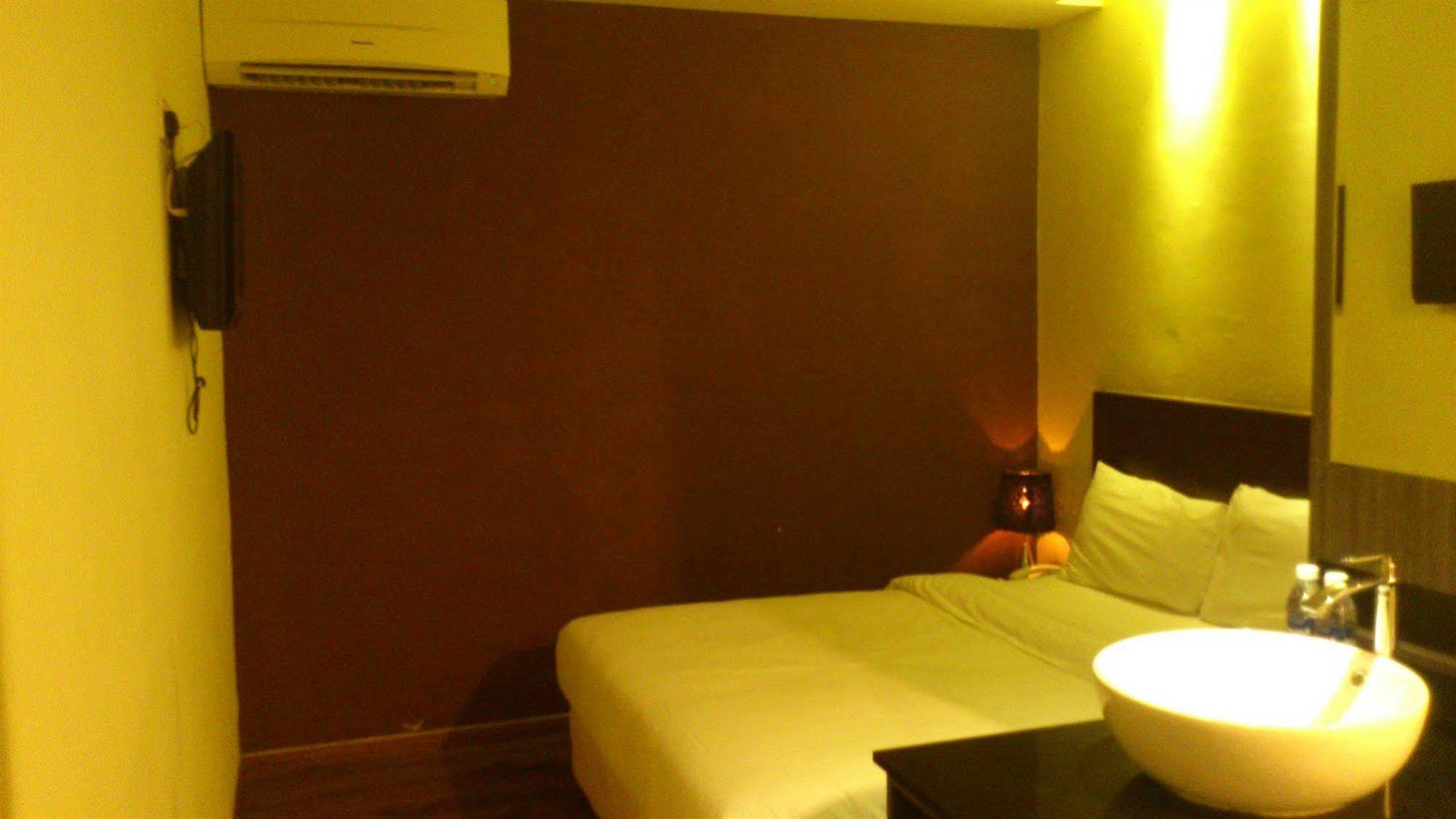 Zotel Business & Leisure Hotel Kuching Eksteriør billede